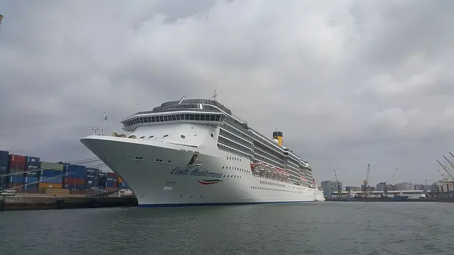 Adora Mediterranea