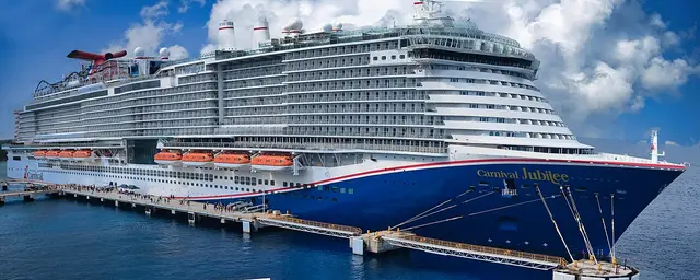 Carnival Jubilee navegando