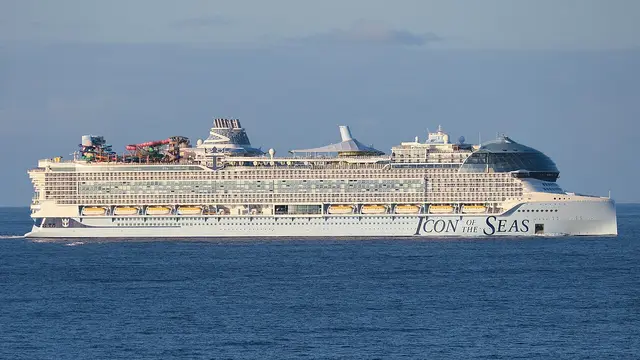 Icon of the Seas navegando