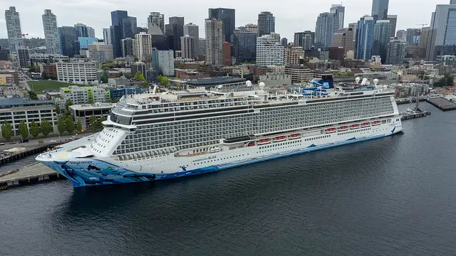 Norwegian Bliss navegando