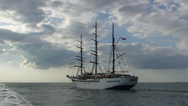 Sea Cloud II