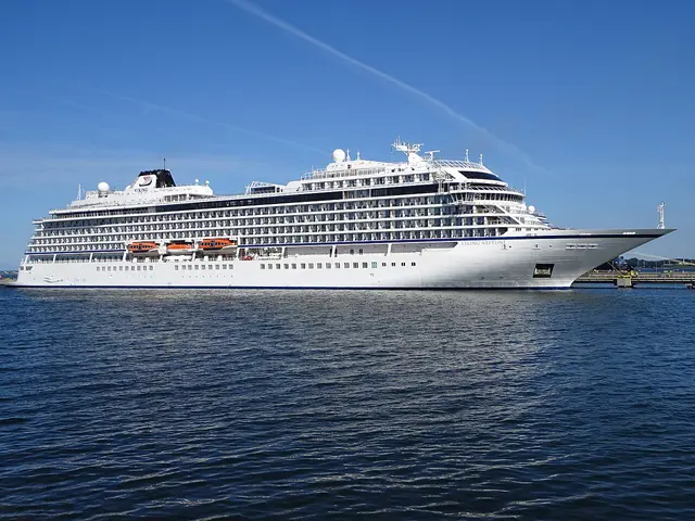 Viking Neptune navegando